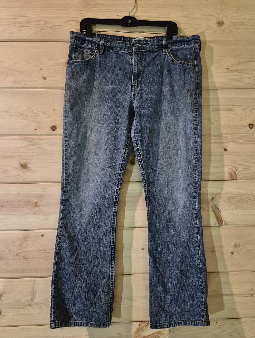 Classic Women's Boot Cut Jeans Size 16x31